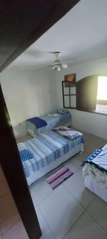 Quarto com camas de solteiro